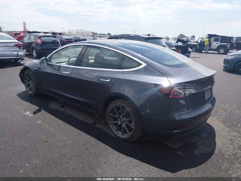 2019 Tesla Model 3 VIN 5YJ3E1EB7KF533319 IAAI salvage auction — LEFT FRONT, Salvage (Illinois), sold $6,350 on 2026-07-24 (photo 3)