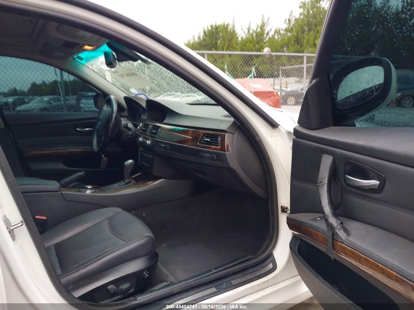 2010 BMW 3 series VIN WBAPK7C50AA459353 IAAI salvage auction — NORMAL WEAR, Clear (Texas), sold $525 on 2026-07-16 (photo 5)