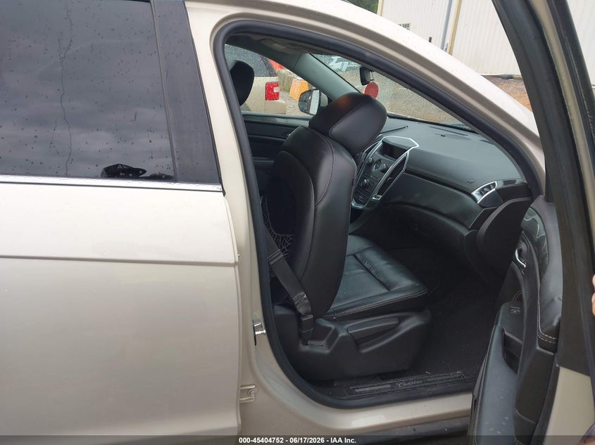 2012 Cadillac Srx VIN 3GYFNGE37CS567188 IAAI salvage auction — RIGHT SIDE, Salvage (Mississippi), sold $700 on 2026-07-24 (photo 5)