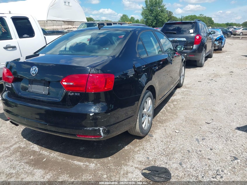 2011 Volkswagen Jetta VIN 3VWDZ7AJ2BM039998 IAAI salvage auction — LEFT FRONT, Salvage (Iowa), sold $575 on 2026-07-29 (photo 4)