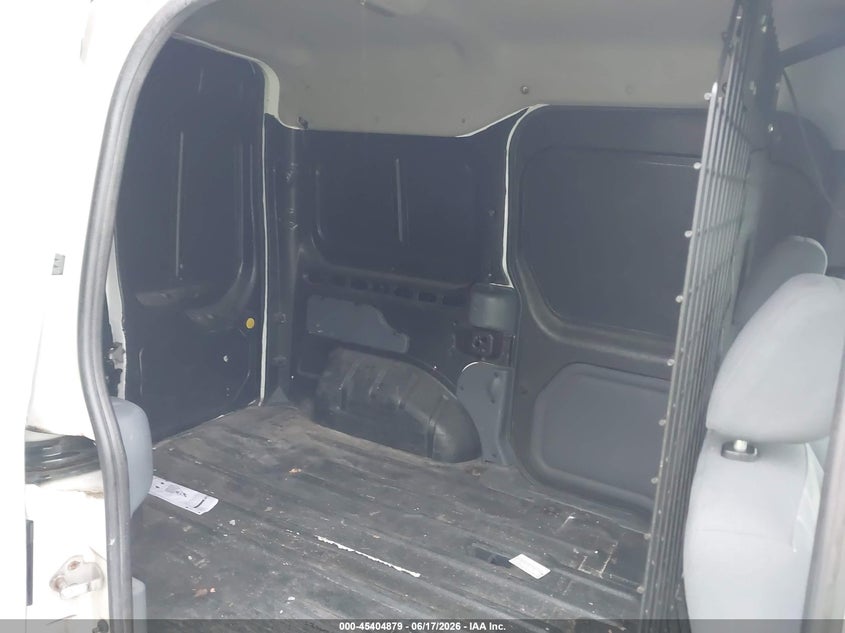 2010 Ford Transit VIN NM0LS7BN3AT003402 IAAI salvage auction — REAR END, Salvage (Illinois), sold $550 on 2026-07-28 (photo 8)