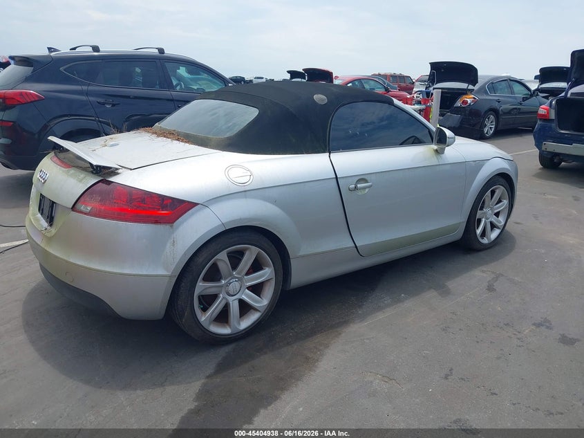 2008 Audi Tt VIN TRUMF38J981001710 IAAI salvage auction — NORMAL WEAR, Clear (North Carolina), sold $1,700 on 2026-07-29 (photo 4)