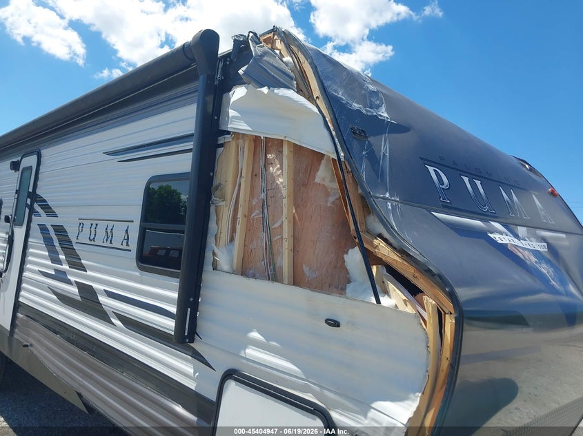 2021 Palomino Other VIN 5ZT2PUTB4M4007037 IAAI salvage auction — ROLLOVER, Salvage (Indiana), sold $375 on 2026-07-21 (photo 6)