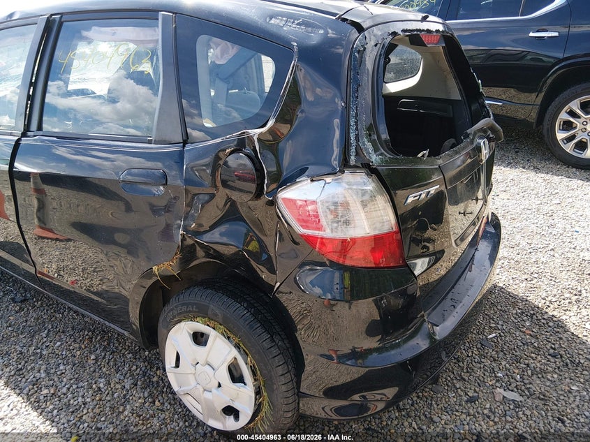 2013 Honda Fit VIN JHMGE8H33DC018881 IAAI salvage auction — ROLLOVER, Salvage (Ohio), sold $225 on 2026-07-14 (photo 6)