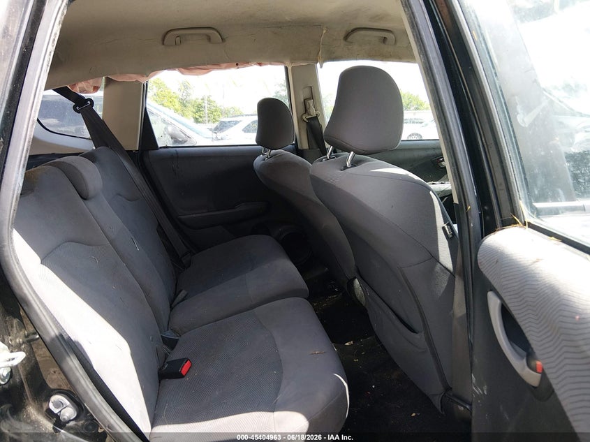 2013 Honda Fit VIN JHMGE8H33DC018881 IAAI salvage auction — ROLLOVER, Salvage (Ohio), sold $225 on 2026-07-14 (photo 8)