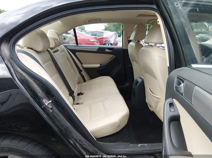 2017 Volkswagen Jetta VIN 3VWB67AJ1HM342781 IAAI salvage auction — SIDE, Salvage Title, sold $1,300 on 2026-07-20 (photo 8)