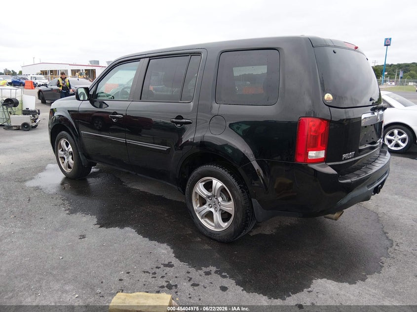 2015 Honda Pilot VIN 5FNYF4H44FB012873 IAAI salvage auction — HAIL, Salvage Title, sold $1,950 on 2026-07-26 (photo 3)