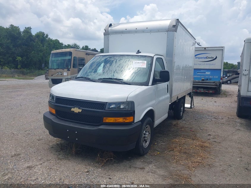 2024 Chevrolet Express 2500 VIN 1GB0GRFP0R1158967 IAAI salvage auction — NORMAL WEAR, Clear (Mississippi), sold $11,100 on 2026-07-17 (photo 2)