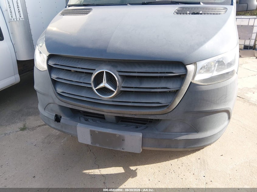 2019 Mercedes-benz Sprinter VIN WD4PF0CD7KP104626 IAAI salvage auction — FRONT & REAR, Clear (Texas), sold $12,750 on 2026-07-13 (photo 6)