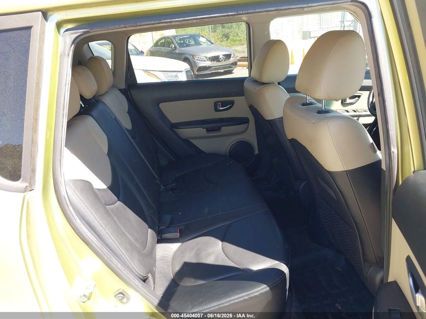 2013 Kia Soul VIN KNDJT2A62D7488925 IAAI salvage auction — NORMAL WEAR, Clear (Maryland), sold $450 on 2026-07-21 (photo 8)