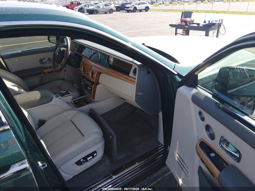 2022 Rolls-royce Phantom VIN SCATT6C01NU211539 IAAI salvage auction — UNDERCARRIAGE, Rebuildable (Florida), sold $180,000 on 2026-07-27 (photo 5)