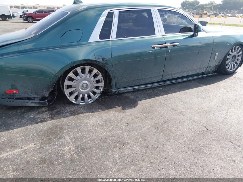 2022 Rolls-royce Phantom VIN SCATT6C01NU211539 IAAI salvage auction — UNDERCARRIAGE, Rebuildable (Florida), sold $180,000 on 2026-07-27 (photo 6)