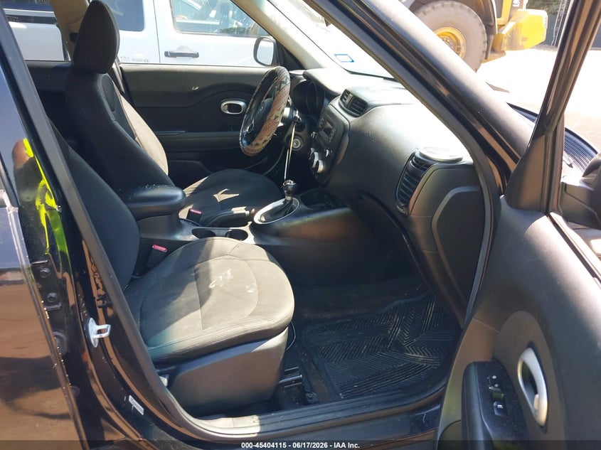 2014 Kia Soul VIN KNDJN2A28E7064318 IAAI salvage auction — NORMAL WEAR, Clear (Virginia), sold $1,050 on 2026-07-09 (photo 5)
