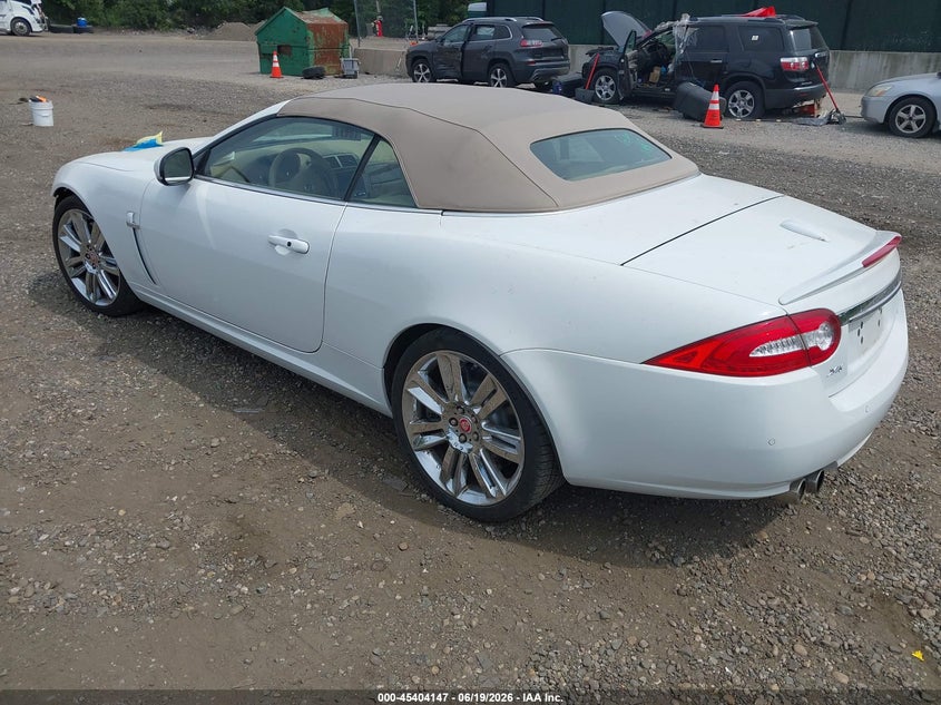 2011 Jaguar Xk series VIN SAJWA4EC0BMB40390 IAAI salvage auction — FRONT END, Mv-907A (New York), sold $7,375 on 2026-07-07 (photo 3)