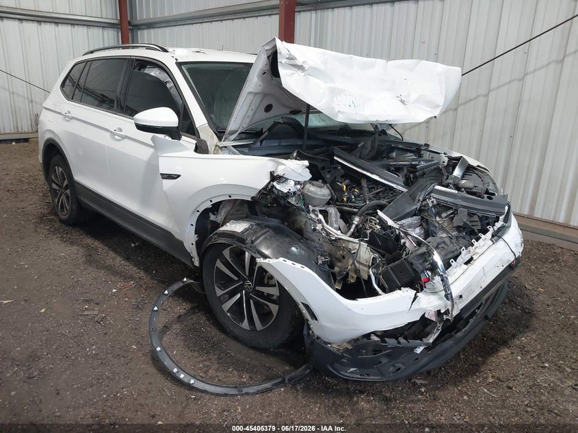 2023 Volkswagen Tiguan VIN 3VVRB7AXXPM042951 IAAI salvage auction — FRONT END, Salvage Title, sold $2,425 on 2026-08-01 (photo 1)