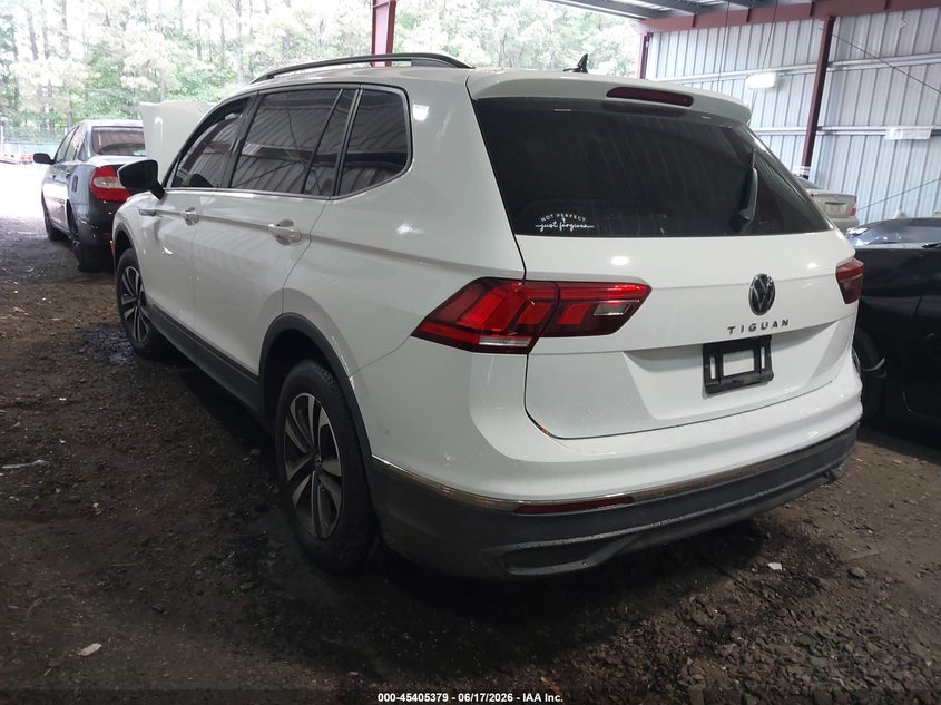 2023 Volkswagen Tiguan VIN 3VVRB7AXXPM042951 IAAI salvage auction — FRONT END, Salvage Title, sold $2,425 on 2026-08-01 (photo 3)