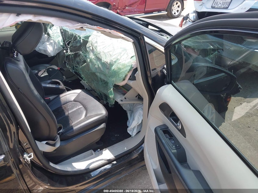2023 Chrysler Pacifica VIN 2C4RC1BG6PR620544 IAAI salvage auction — FRONT END, Salvage Title, sold $2,500 on 2026-08-26 (photo 5)
