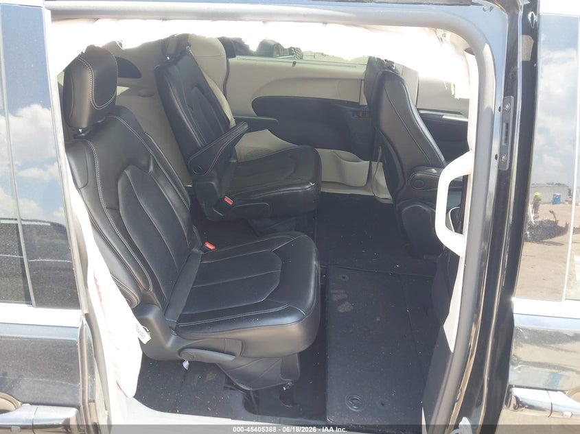2023 Chrysler Pacifica VIN 2C4RC1BG6PR620544 IAAI salvage auction — FRONT END, Salvage Title, sold $2,500 on 2026-08-26 (photo 8)