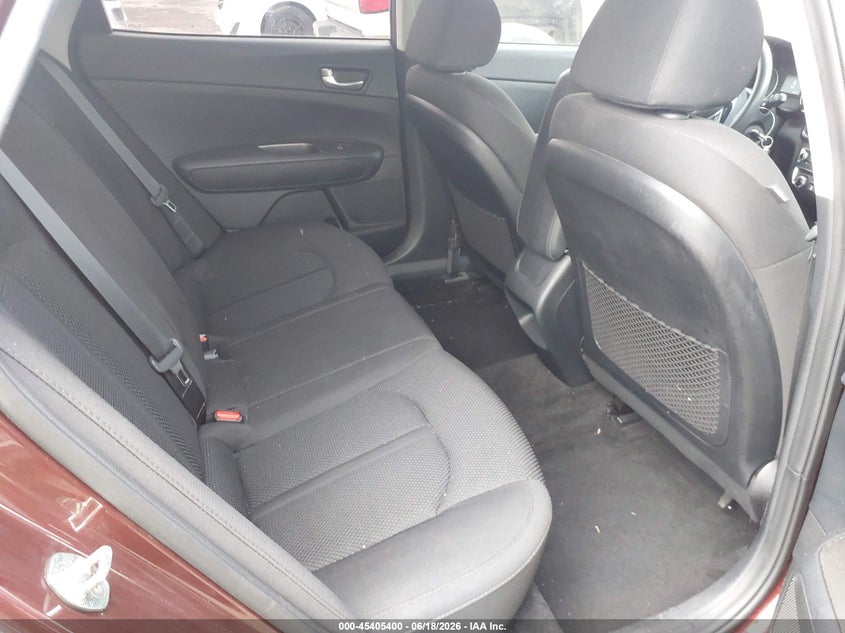 2019 Kia Optima VIN 5XXGT4L39KG352773 IAAI salvage auction — MECHANICAL, Salvage (Louisiana), sold $2,150 on 2026-07-28 (photo 8)