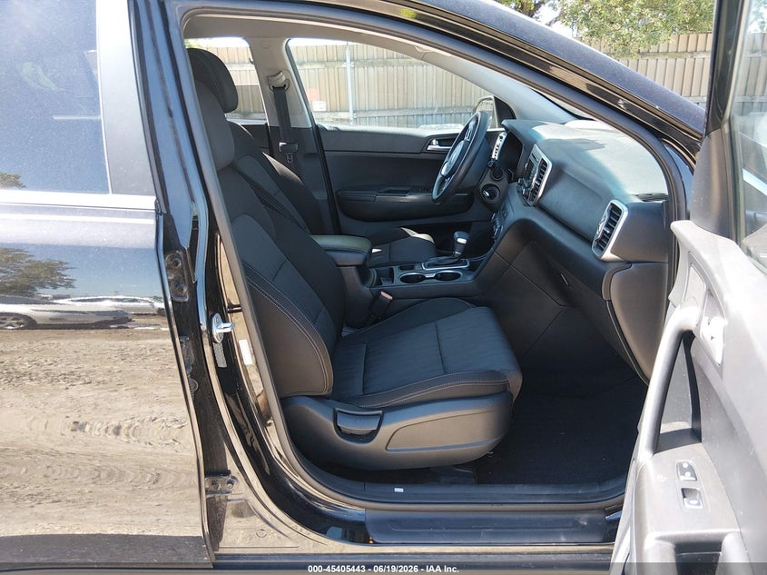 2017 Kia Sportage VIN KNDPMCAC9H7180207 IAAI salvage auction — ROOF, Salvage (Illinois), sold $2,450 on 2026-07-28 (photo 5)