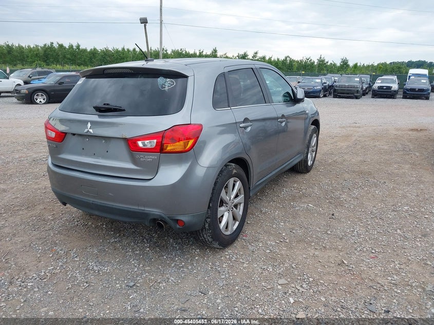 2014 Mitsubishi Outlander VIN 4A4AR4AU8EE012211 IAAI salvage auction — LEFT SIDE, Salvage Title, sold $1,250 on 2026-07-17 (photo 4)