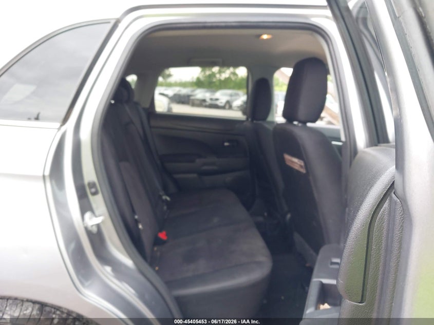 2014 Mitsubishi Outlander VIN 4A4AR4AU8EE012211 IAAI salvage auction — LEFT SIDE, Salvage Title, sold $1,250 on 2026-07-17 (photo 8)