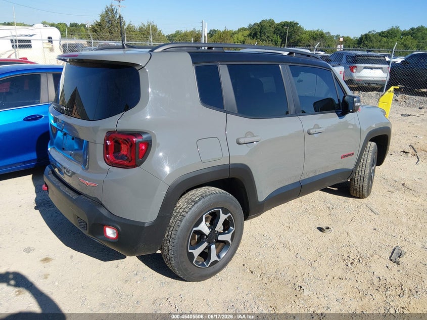 2021 Jeep Renegade VIN ZACNJDC11MPM41907 IAAI salvage auction — SIDE, Salvage Title, sold $5,800 on 2026-07-26 (photo 4)