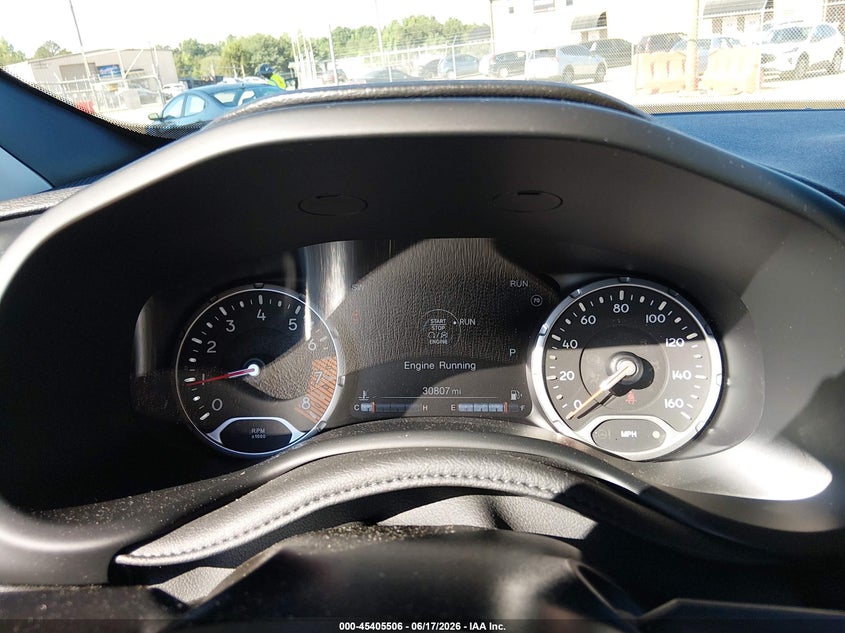 2021 Jeep Renegade VIN ZACNJDC11MPM41907 IAAI salvage auction — SIDE, Salvage Title, sold $5,800 on 2026-07-26 (photo 7)