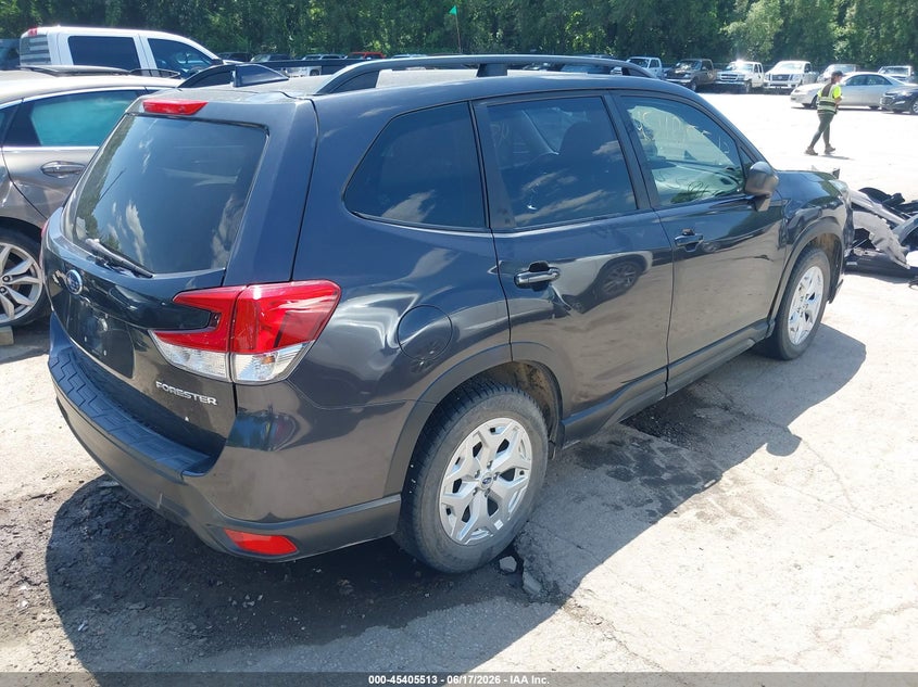 2019 Subaru Forester VIN JF2SKACC8KH401929 IAAI salvage auction — HAIL, Salvage (Kansas), sold $4,150 on 2026-07-29 (photo 4)