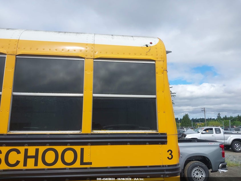 2015 Blue bird School bus / transit bus VIN 1BAKBCPA5FF313614 IAAI salvage auction — REAR END, Sf97 (Washington), sold $1,550 on 2026-07-29 (photo 6)