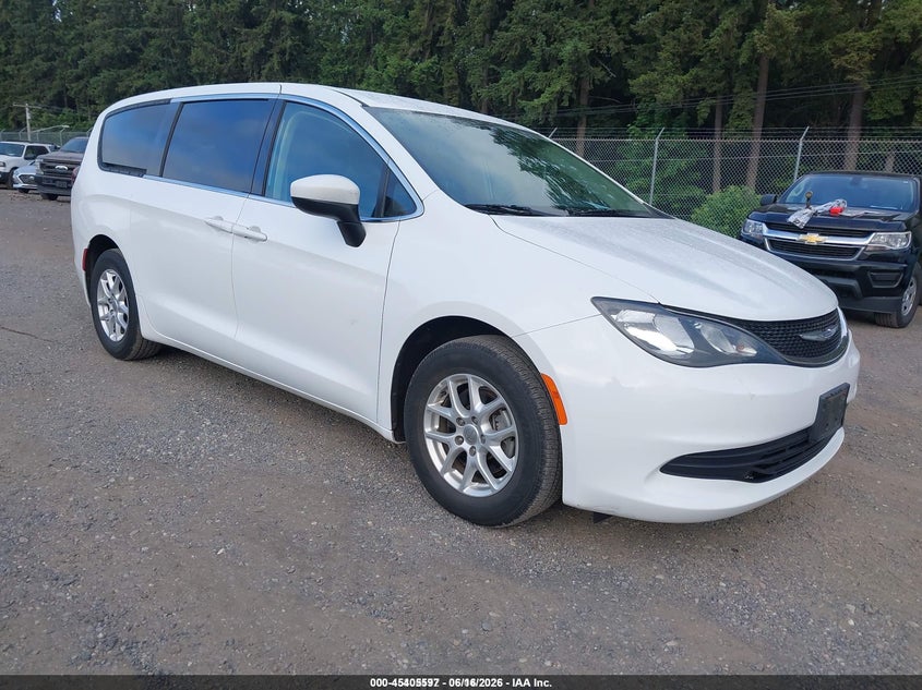 2020 Chrysler Voyager VIN 2C4RC1CG7LR237639 — IAAI salvage auction photo