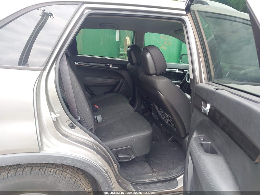 2015 Kia Sorento VIN 5XYKT3A67FG587952 IAAI salvage auction — FRONT END, Repossessed (Kansas), sold $475 on 2026-07-22 (photo 8)