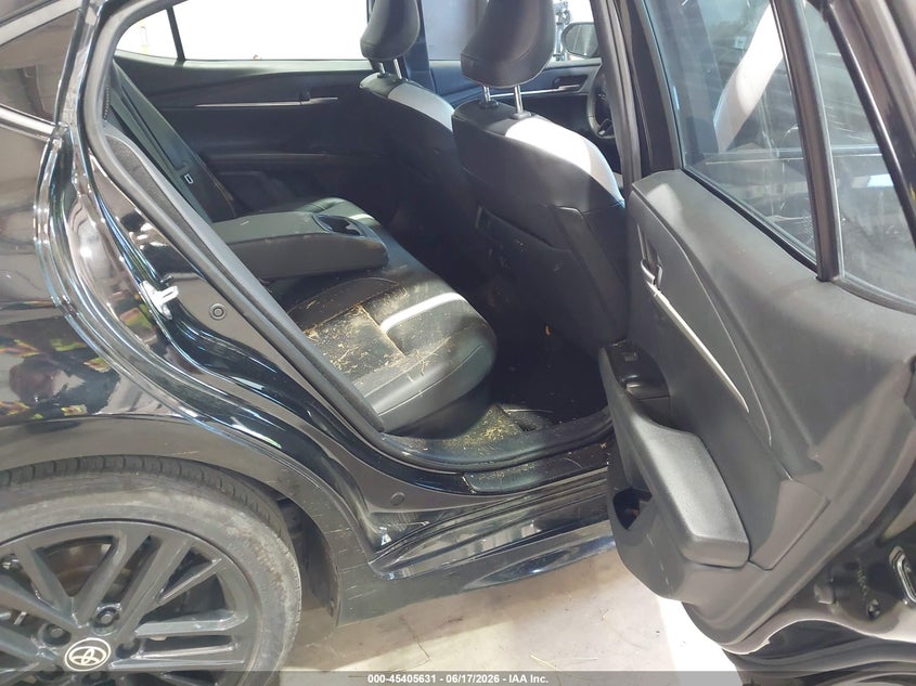 2025 Toyota Camry VIN 4T1DAACK9SU614991 IAAI salvage auction — RIGHT FRONT, Salvage Title, sold $13,800 on 2026-07-31 (photo 8)