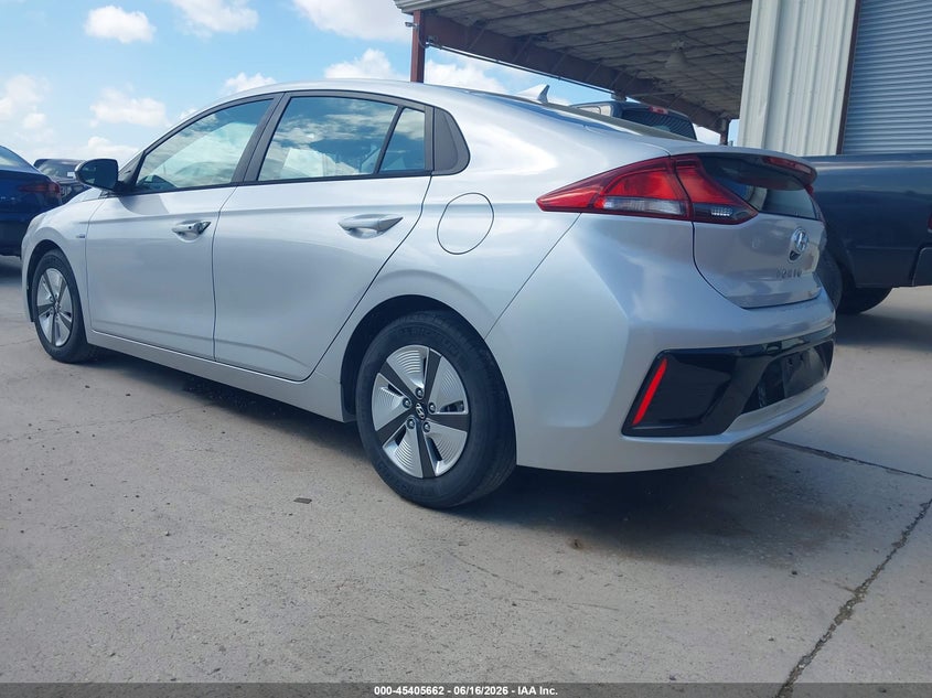 2019 Hyundai Ioniq hybrid VIN KMHC65LC0KU159154 IAAI salvage auction — NORMAL WEAR, Sf97 (Texas), sold $8,100 on 2026-08-04 (photo 3)