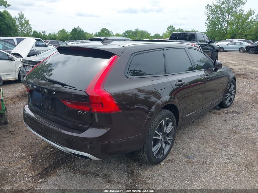 2017 Volvo V90 cross country VIN YV4A22NL7H1000934 IAAI salvage auction — ENGINE BURN, Salvage Title, sold $25 on 2026-07-21 (photo 4)