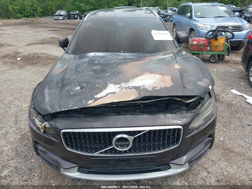 2017 Volvo V90 cross country VIN YV4A22NL7H1000934 IAAI salvage auction — ENGINE BURN, Salvage Title, sold $25 on 2026-07-21 (photo 6)
