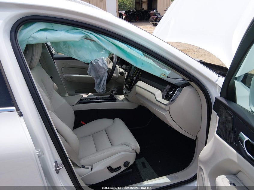 2020 Volvo Xc60 VIN YV4102RL4L1535857 IAAI salvage auction — LEFT FRONT, Salvage (North Carolina), sold $3,950 on 2026-07-09 (photo 5)