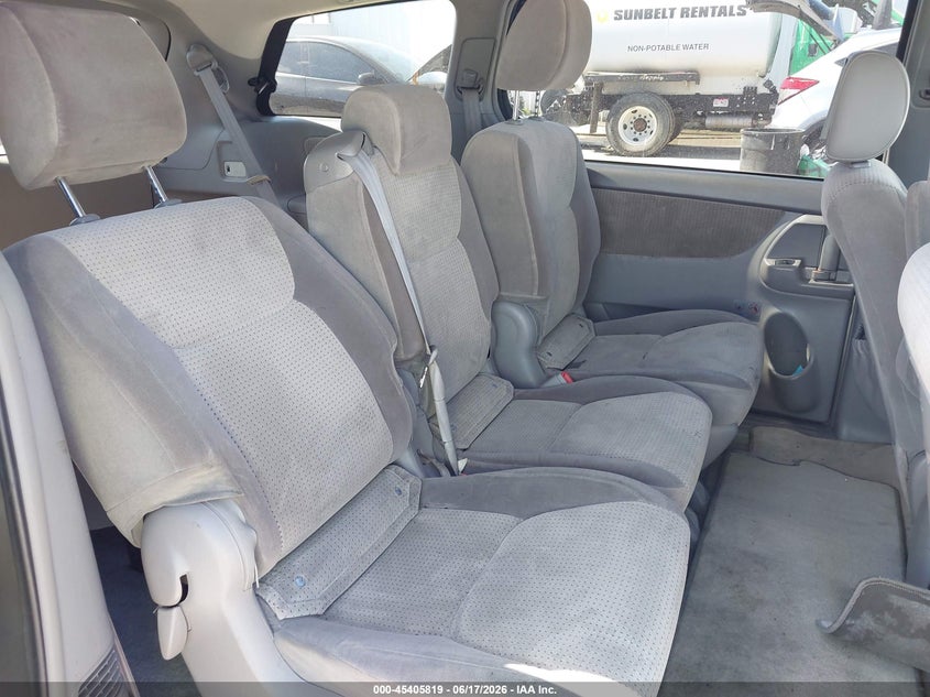2009 Toyota Sienna VIN 5TDZK23C29S231415 IAAI salvage auction — FRONT END, Salvage (California), sold $750 on 2026-07-08 (photo 8)