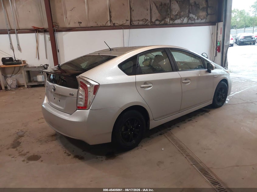 2012 Toyota Prius VIN JTDKN3DU4C1545304 IAAI salvage auction — NORMAL WEAR, Clear (Illinois), sold $1,300 on 2026-07-08 (photo 4)