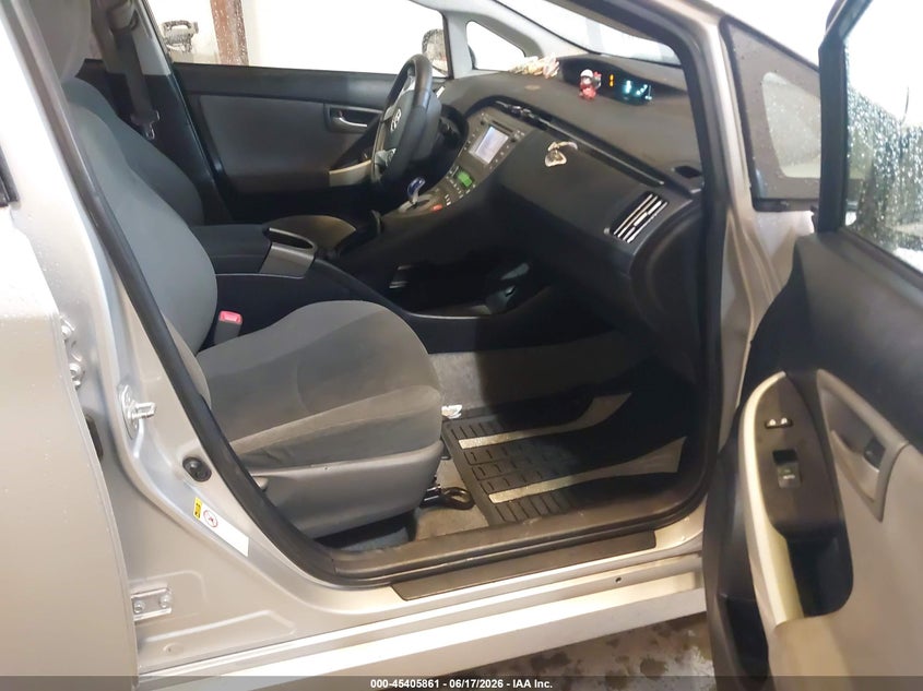 2012 Toyota Prius VIN JTDKN3DU4C1545304 IAAI salvage auction — NORMAL WEAR, Clear (Illinois), sold $1,300 on 2026-07-08 (photo 5)
