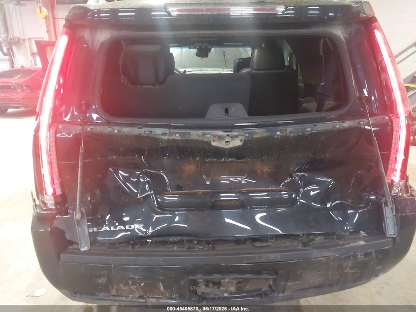 2018 Cadillac Escalade VIN 1GYS4DKJ1JR165105 IAAI salvage auction — REAR END, Salvage Title, sold $10,400 on 2026-07-30 (photo 6)