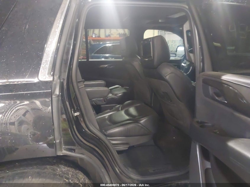 2018 Cadillac Escalade VIN 1GYS4DKJ1JR165105 IAAI salvage auction — REAR END, Salvage Title, sold $10,400 on 2026-07-30 (photo 8)