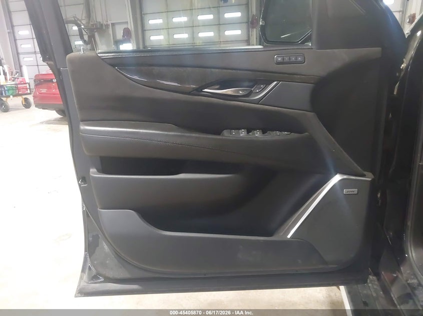 2018 Cadillac Escalade VIN 1GYS4DKJ1JR165105 IAAI salvage auction — REAR END, Salvage Title, sold $10,400 on 2026-07-30 (photo 9)