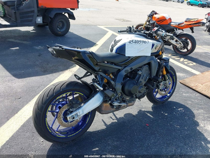 2024 Yamaha Mt VIN JYARN95E3RA000546 IAAI salvage auction — FRONT END, Rebuildable (Florida), sold $3,600 on 2026-07-28 (photo 4)