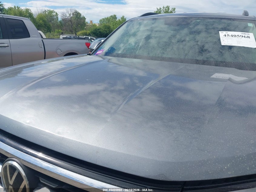 2021 Volkswagen Atlas VIN 1V2HR2CA0MC596898 IAAI salvage auction — HAIL, Salvage Title, sold $7,000 on 2026-08-27 (photo 6)