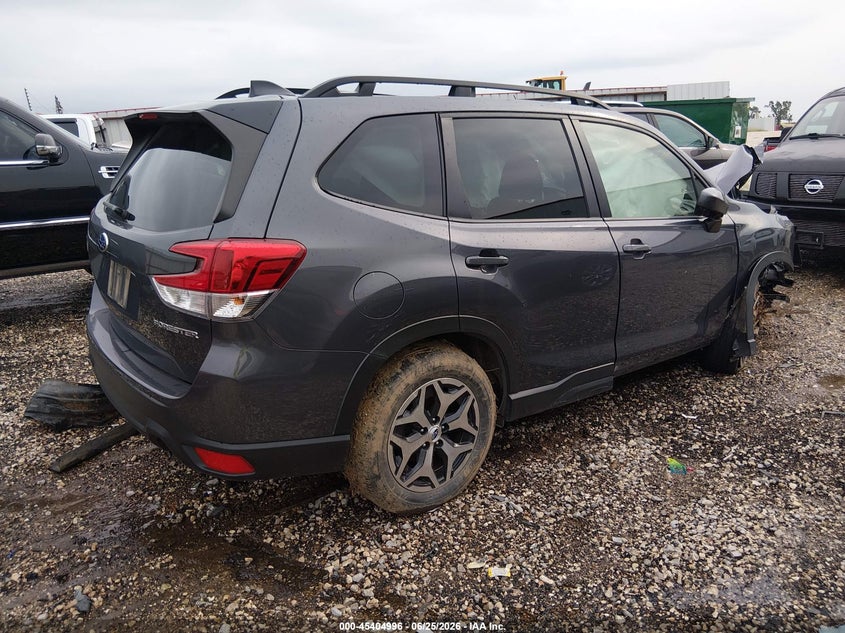 2024 Subaru Forester VIN JF2SKADC7RH421940 IAAI salvage auction — FRONT END, Clear (Arkansas), sold $3,000 on 2026-07-09 (photo 4)