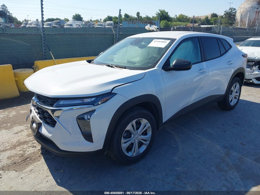 2026 Chevrolet Trax VIN KL77LFEP0TC101196 IAAI salvage auction — RIGHT FRONT, Clear (California), sold $4,050 on 2026-07-02 (photo 2)