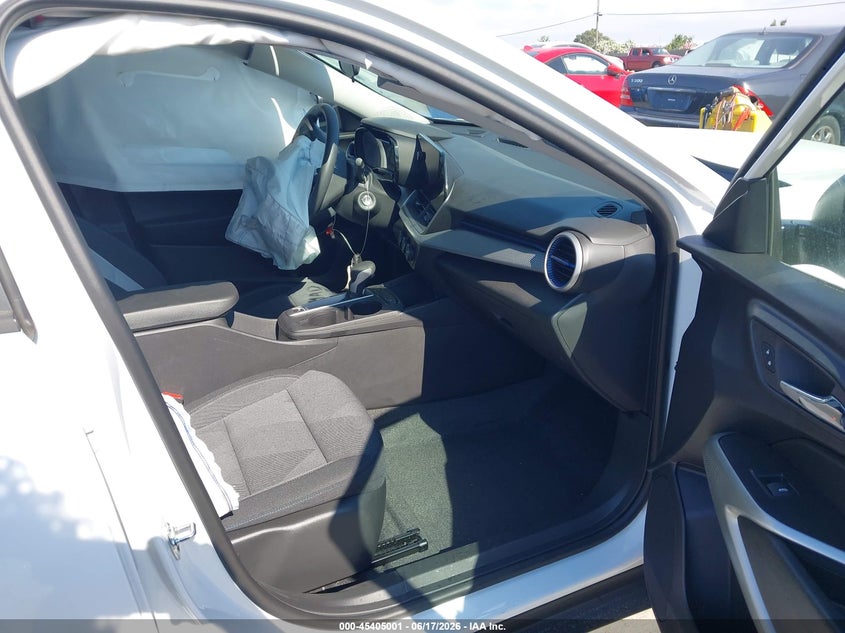 2026 Chevrolet Trax VIN KL77LFEP0TC101196 IAAI salvage auction — RIGHT FRONT, Clear (California), sold $4,050 on 2026-07-02 (photo 5)