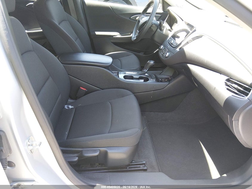 2020 Chevrolet Malibu VIN 1G1ZC5STXLF150436 IAAI salvage auction — NORMAL WEAR, SF97 (Virginia), sold $13,800 on 2026-07-22 (photo 5)