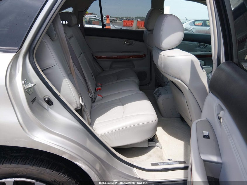 2007 Lexus Rx VIN 2T2HK31UX7C039917 IAAI salvage auction — RIGHT REAR, Salvage (Missouri), sold $900 on 2026-07-28 (photo 8)